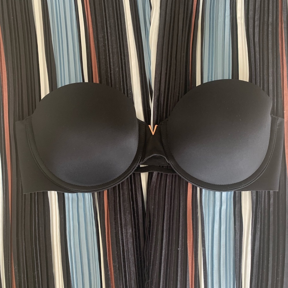 Sexy Illusions Strapless Bra by Victoria’s Secret.